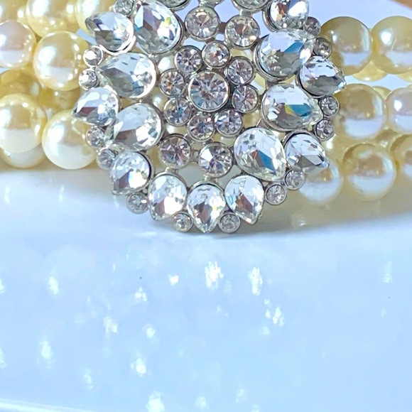 🐝 Bundle🐝 NWOT 2 Faux Pearl & Rhinestone Stretch & Wrap Bracelets - Picture 3 of 13